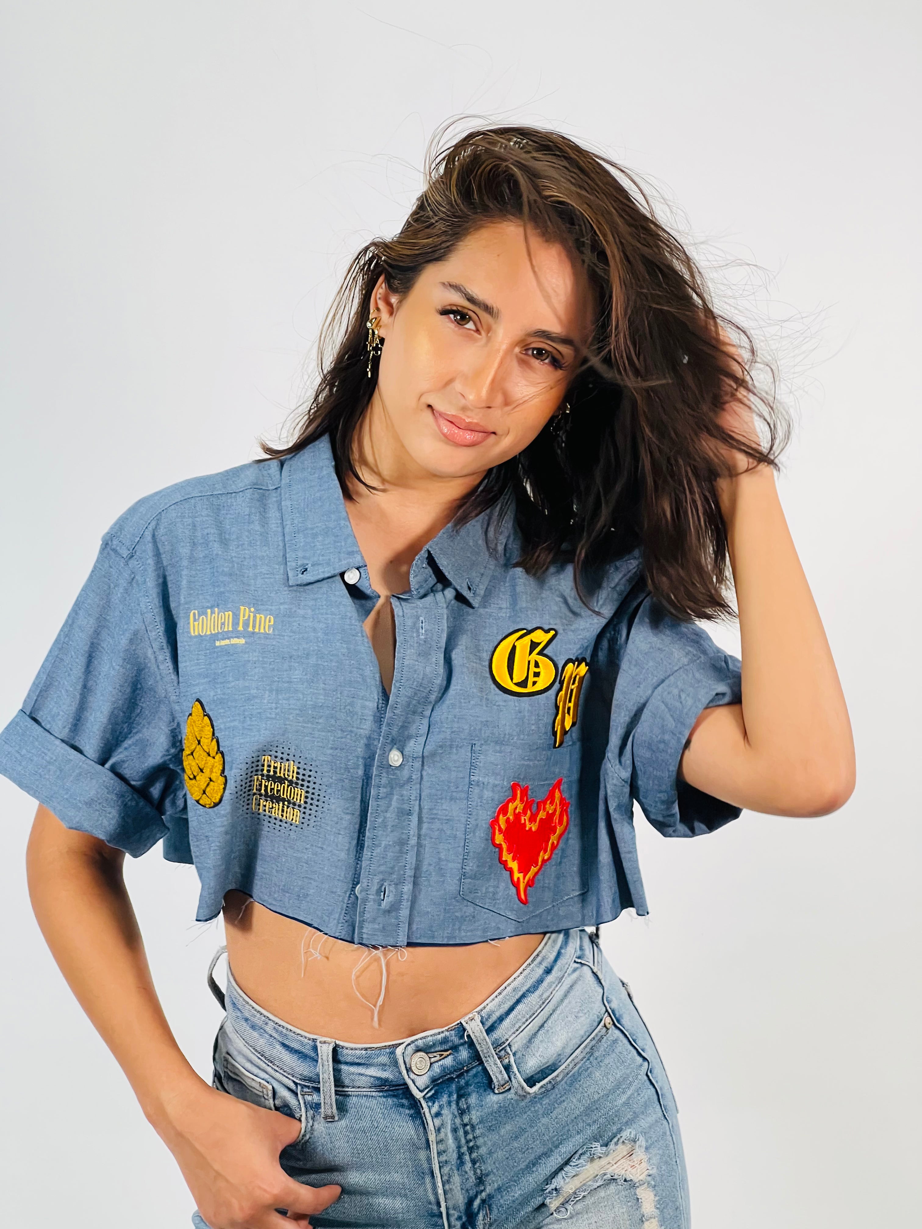 Women's cropped button up